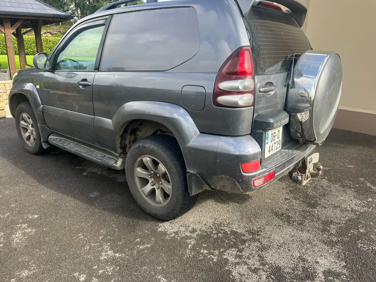 Toyota landcrusier - Image 4