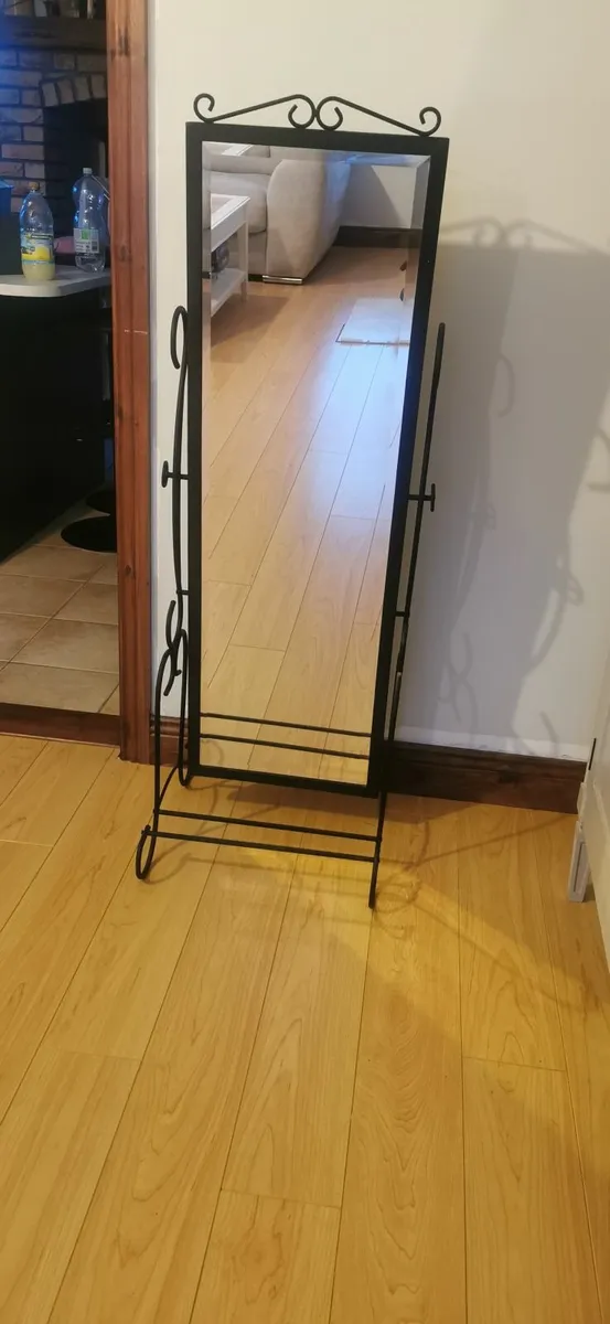Mirror - Image 1