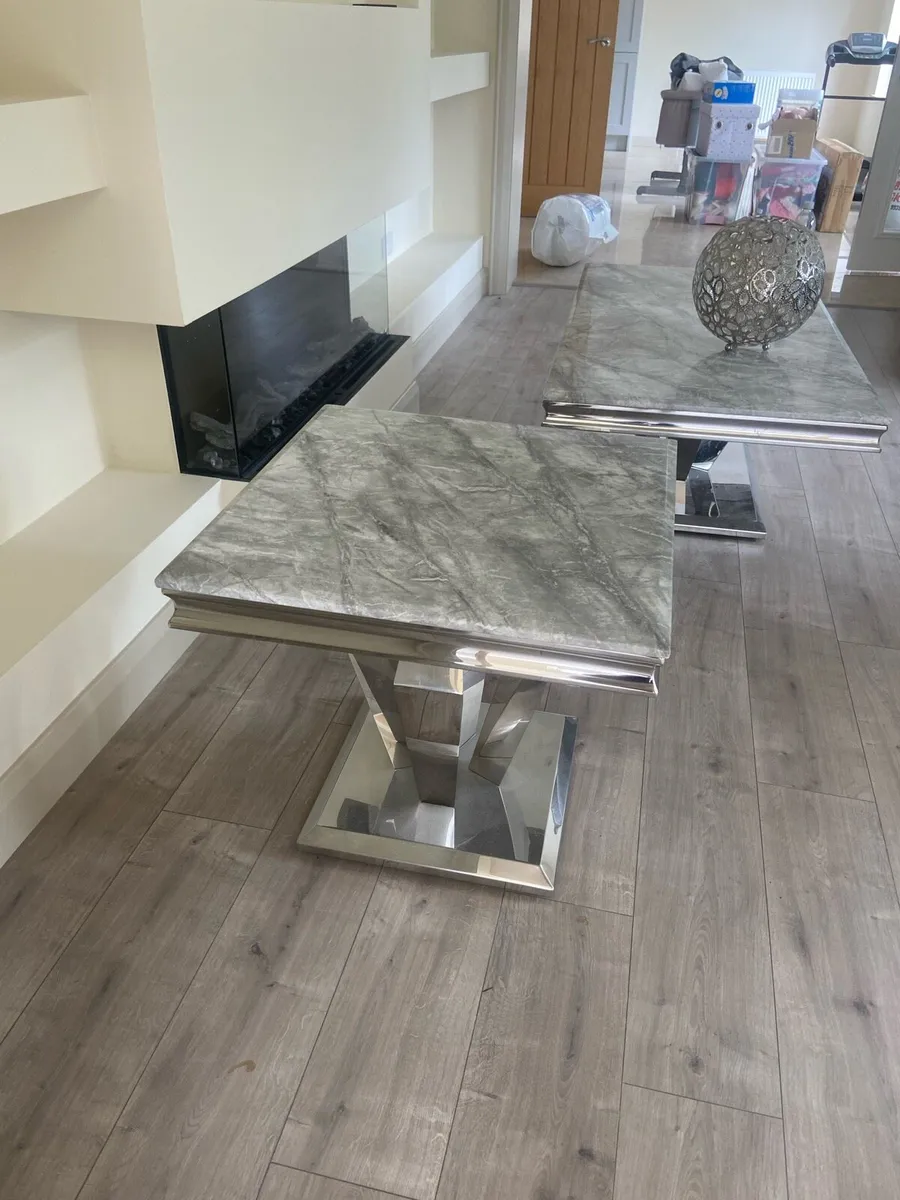 Lamp table/side table - Image 1