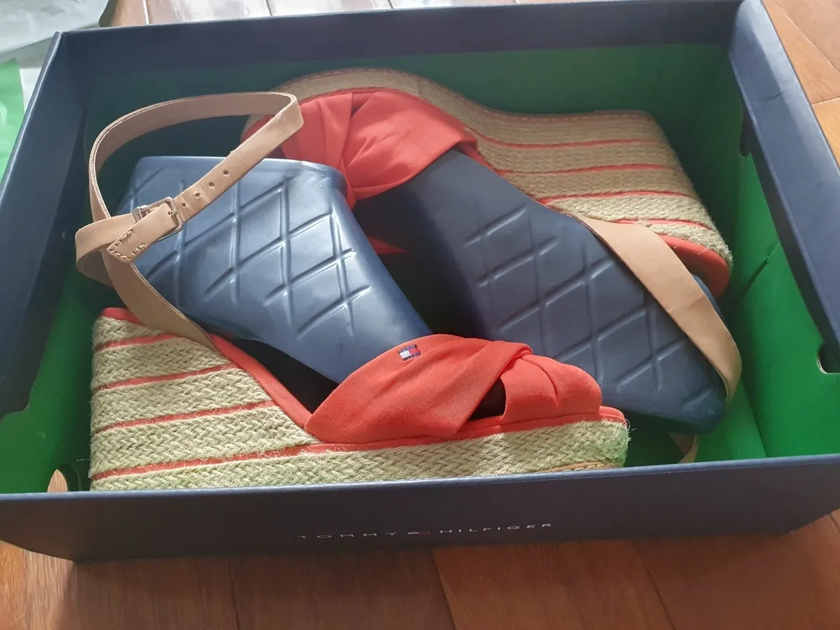 Never Worn Tommy Hilfiger Heels - Image 2