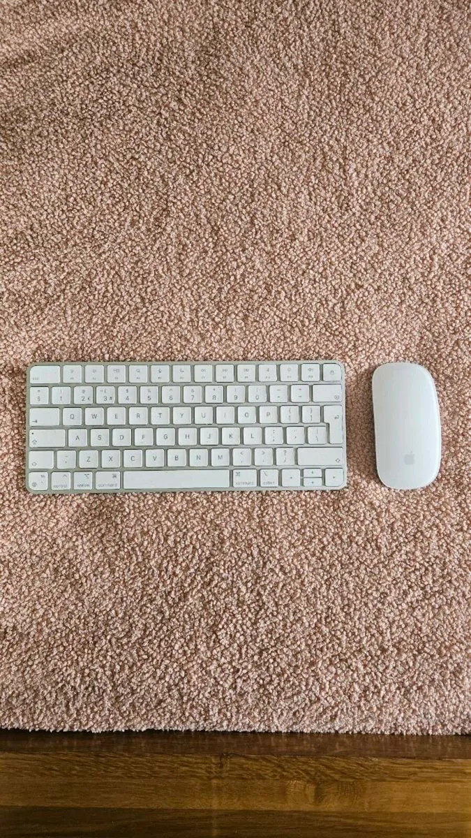 Apple Magic Wireless Keyboard & Magic Mouse - Image 1