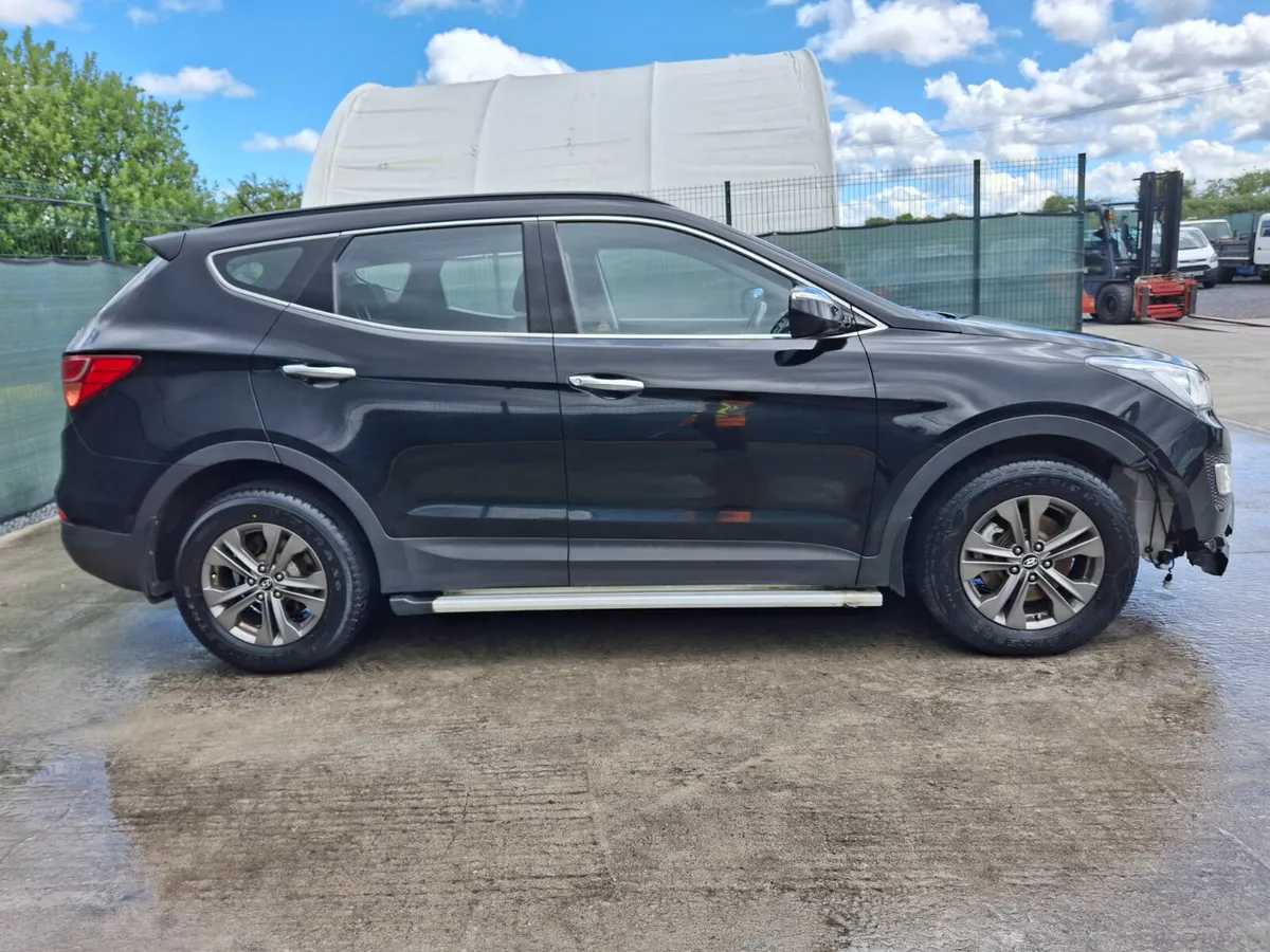 *2013 Hyundai Santa Fe  7 seater  2.2 Diesel - Image 3