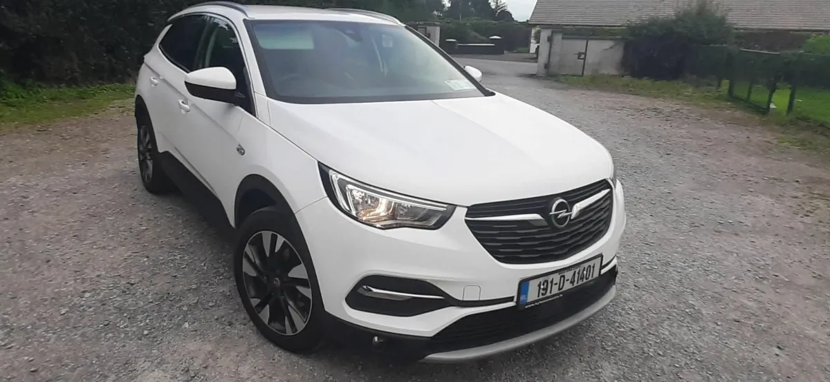 Opel Grandland X 2019 - Image 1
