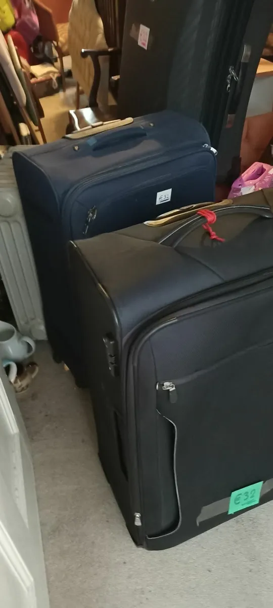 Large Suitcase - Image 4