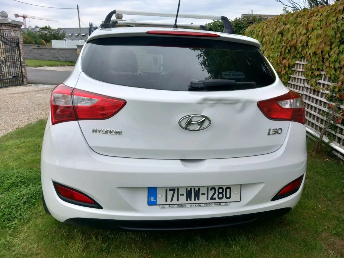 Hyundai i30 Van 2017 1.4 dsl crtv 05/26 - Image 4