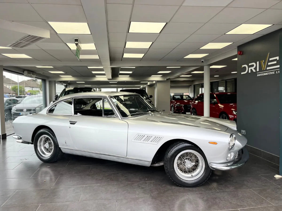 Ferrari 330 GT 2+2  Series 1 - Image 1