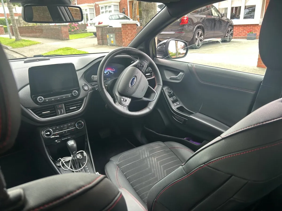 Ford Puma 2023 ST line X Gold MHEV massive spec - Image 3