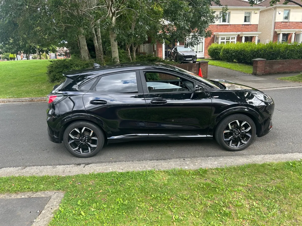 Ford Puma 2023 ST line X Gold MHEV massive spec - Image 1