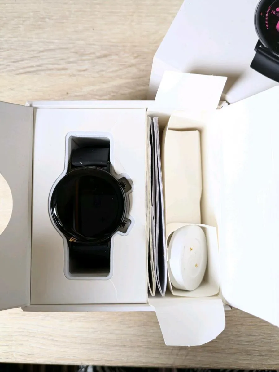 HUAWEI WATCH GT 2 - barely used - Image 3