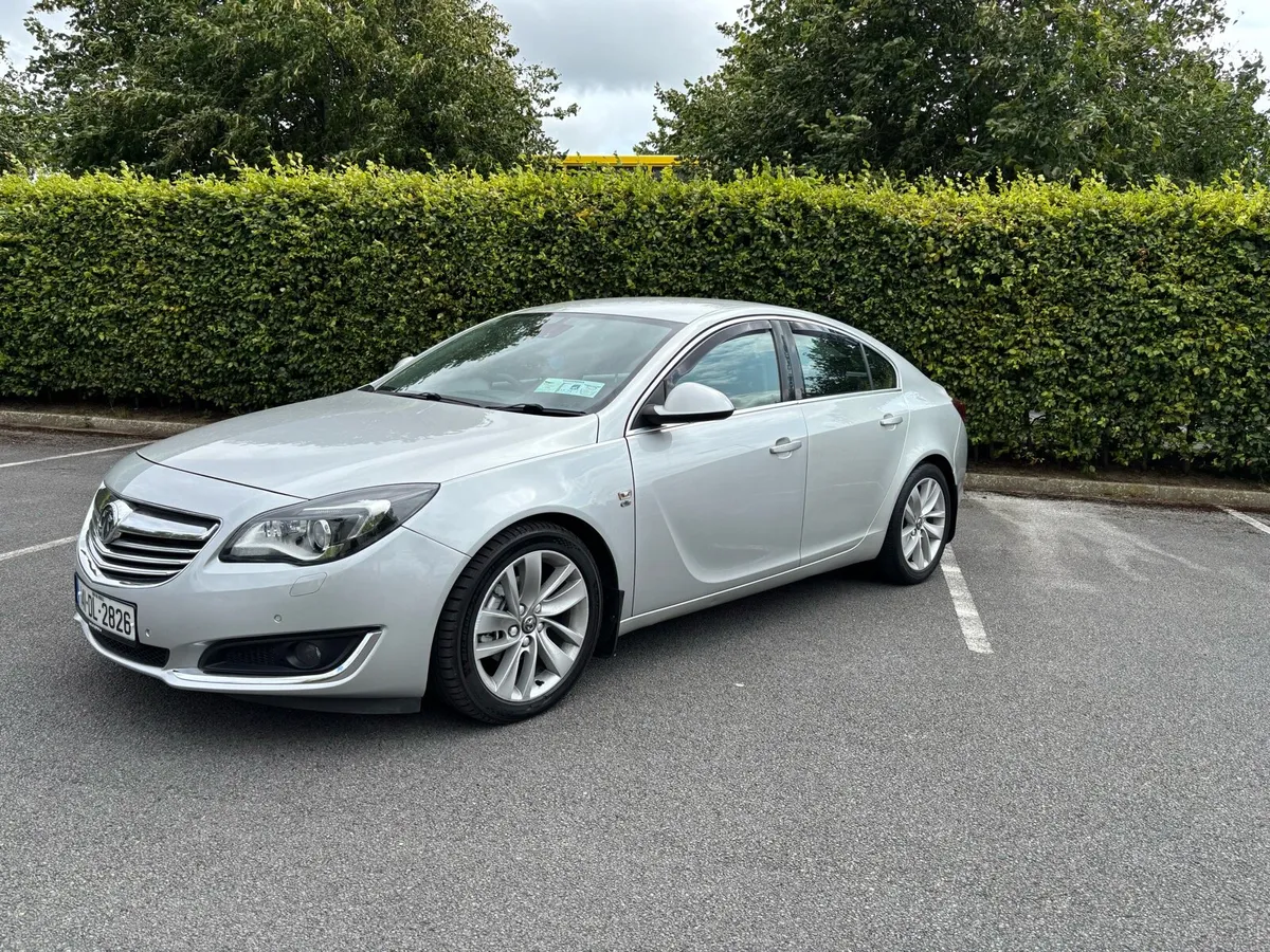 Vauxhall Insignia 2.0 Crdi Elite Nct 5/26 T 11/25 - Image 2