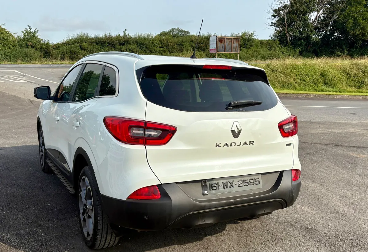 161 Renault Kadjar  Diesel - Image 2