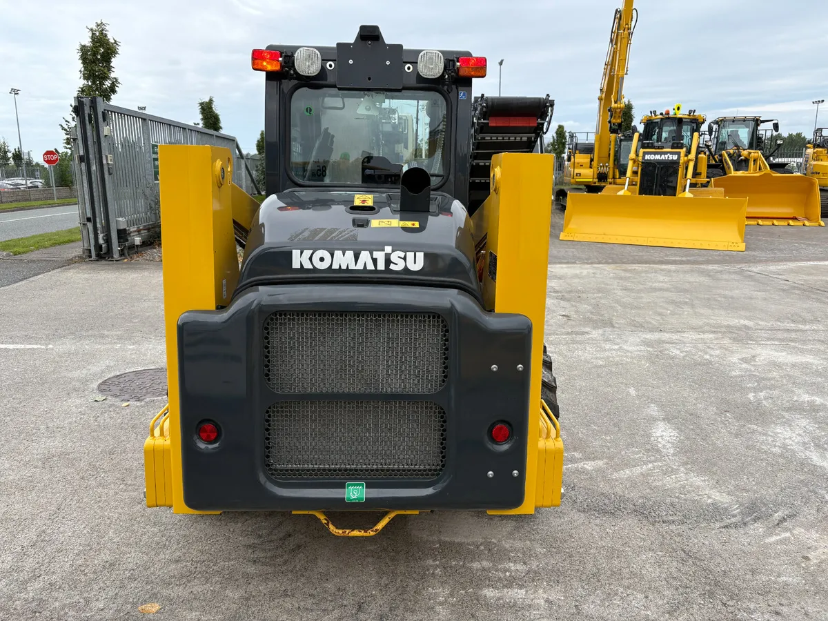 (NEW) Komatsu SK715-8 Skid Steer - Image 4