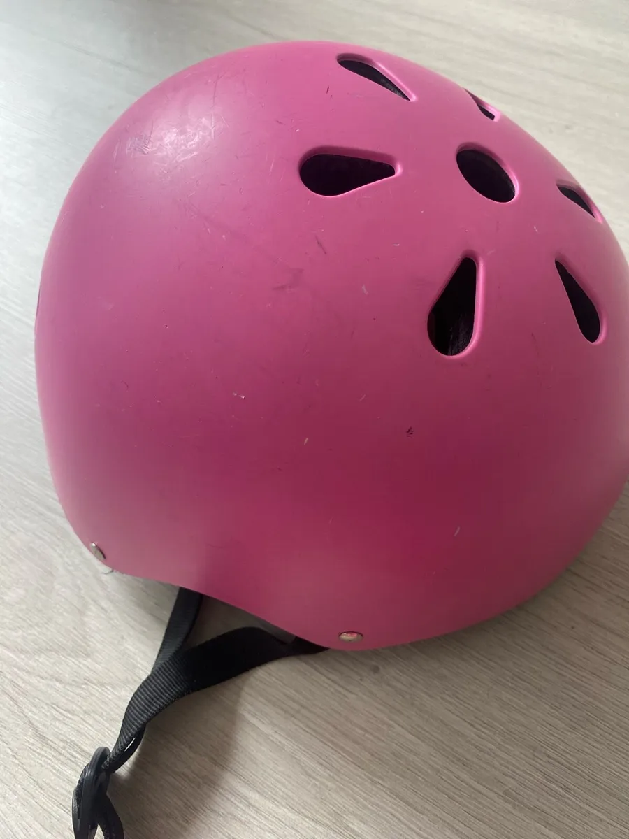 Helmet - Image 2