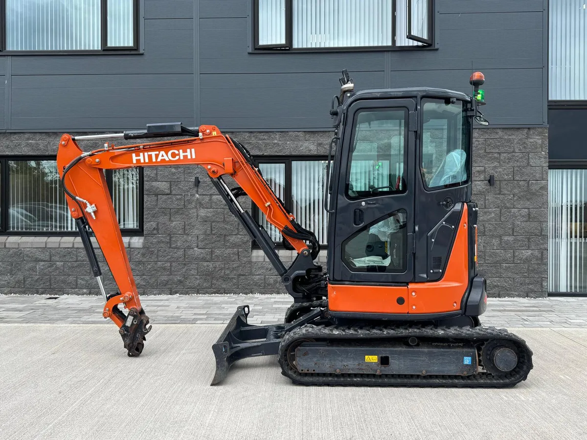 2022 Hitachi ZX33U-6 CLR - Image 1