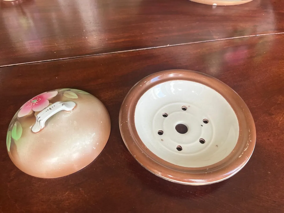 Vintage basin, ewer, soap dish set - Image 2
