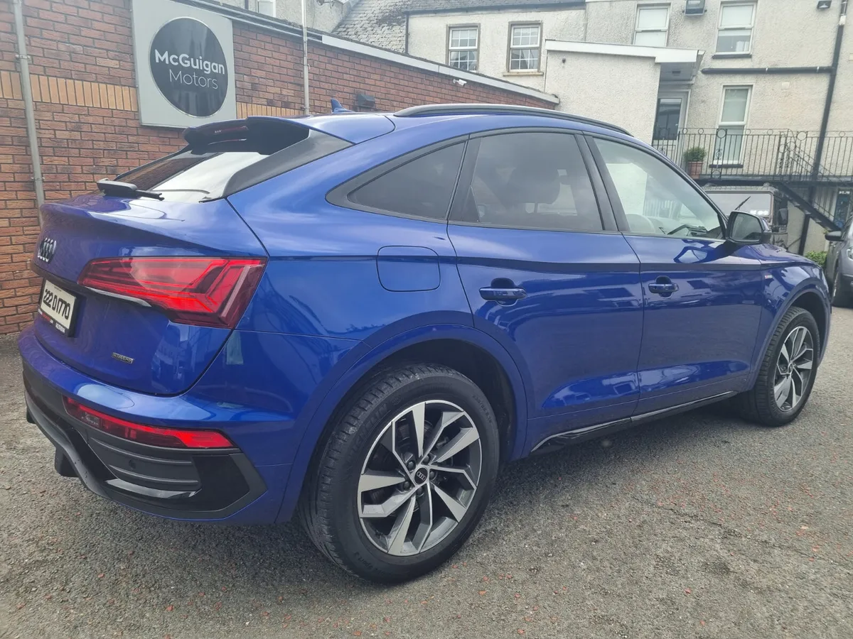 Audi Q5 40Tdi Auto S-Line Black Edition Sportback - Image 4