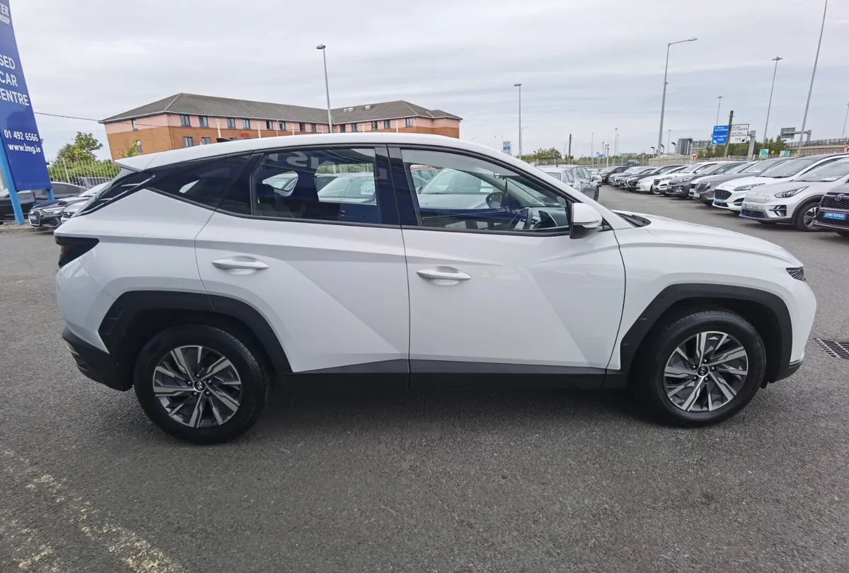 HYUNDAI TUCSON 1.6 COMFORT PLUS - Image 4