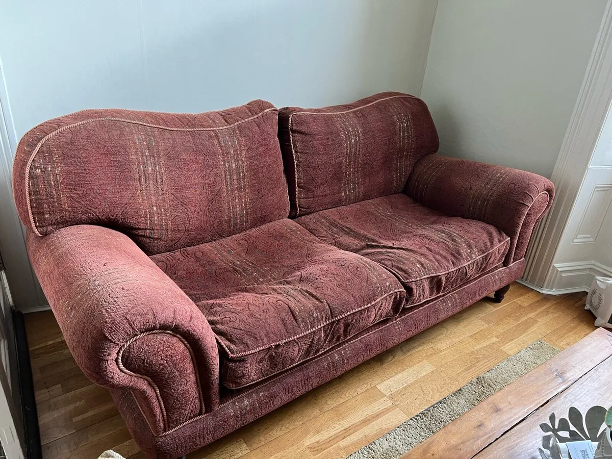 Burgundy couch with cushions - Image 4