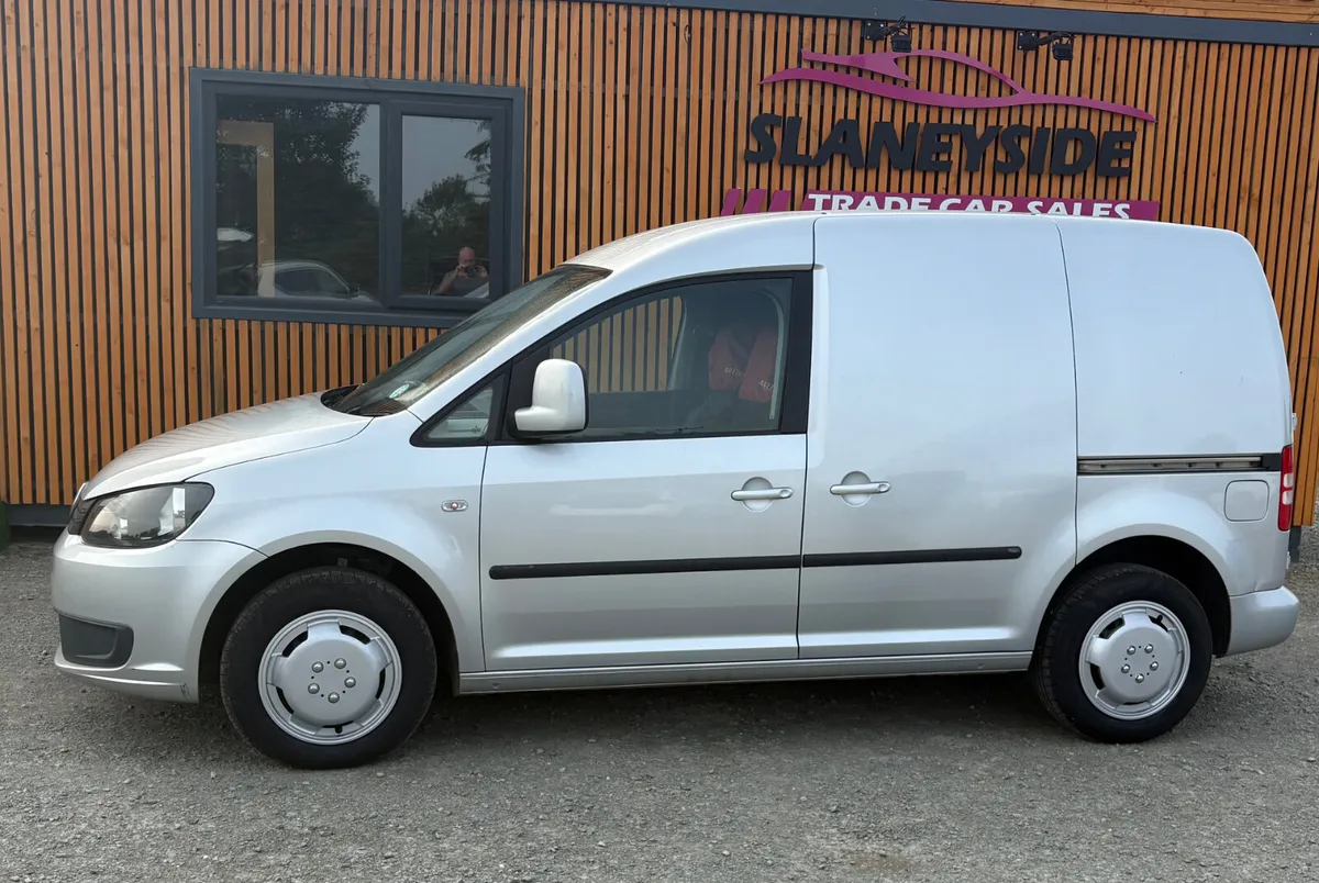 151 Volkswagen Caddy - Image 2