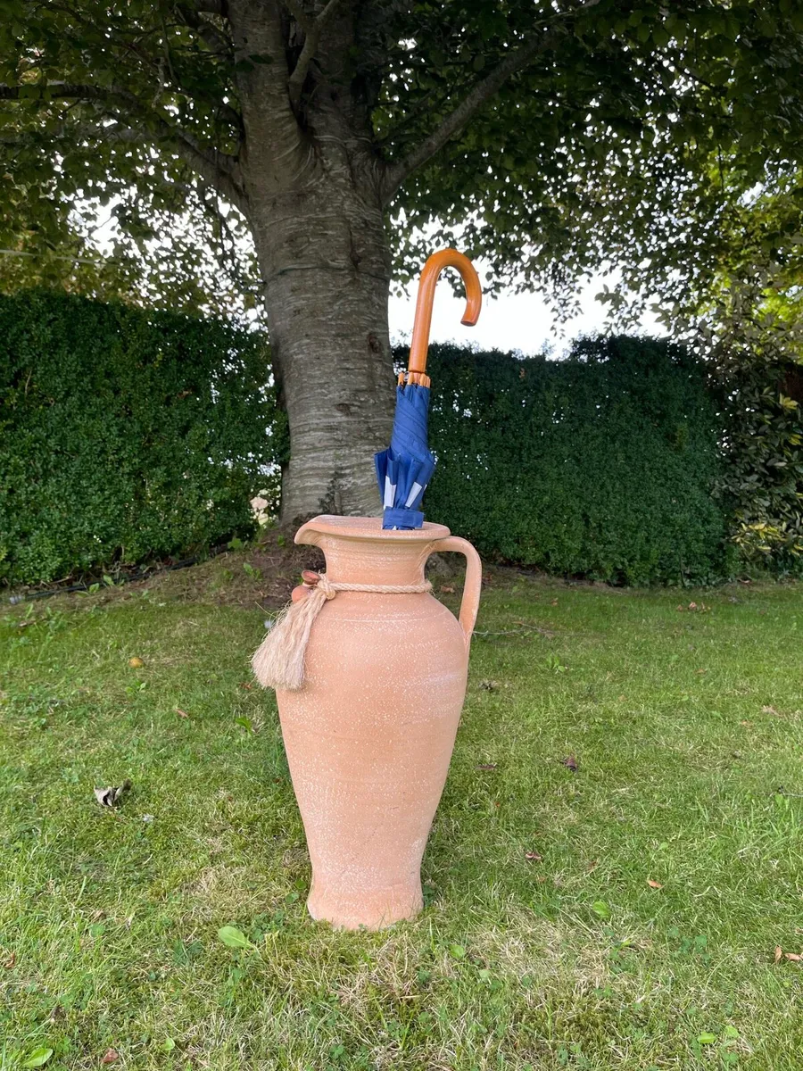 Decorative vase/ umbrella holder - Image 2