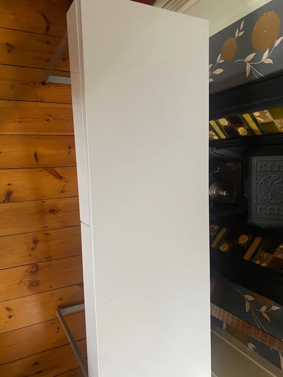 White Desk - Image 1