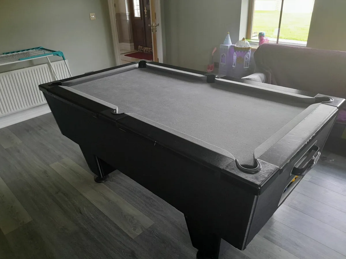 Pool table - Image 4
