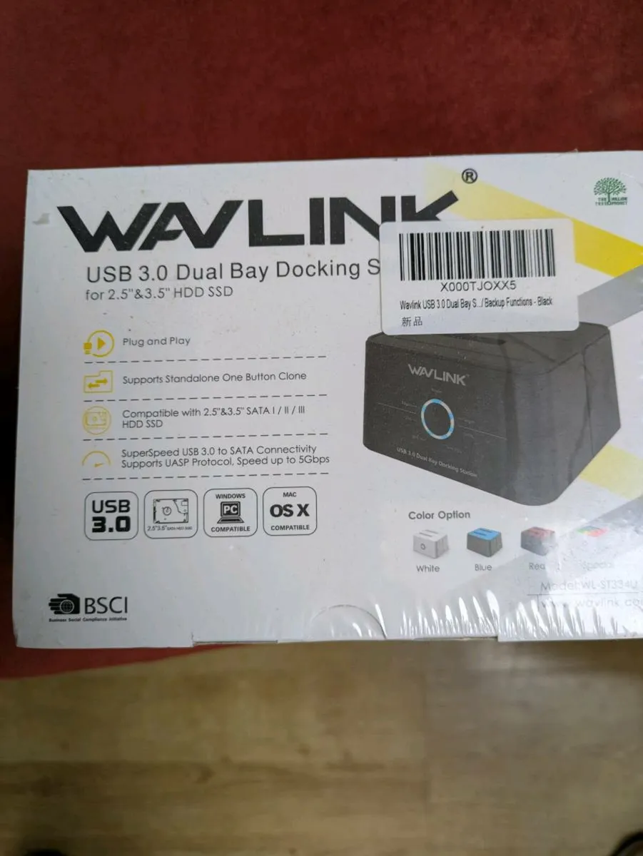 Wavlink dual bay docking station - Image 1