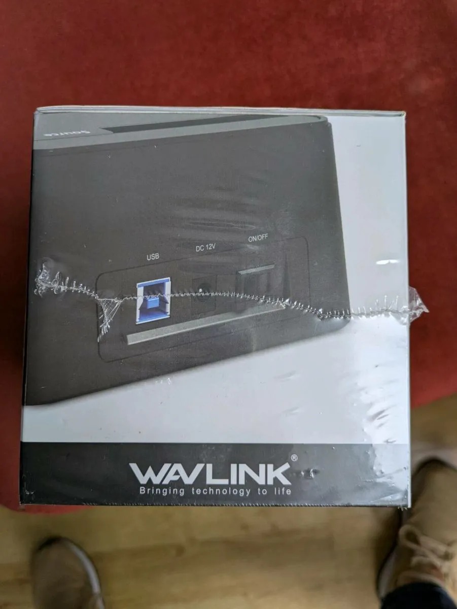 Wavlink dual bay docking station - Image 4
