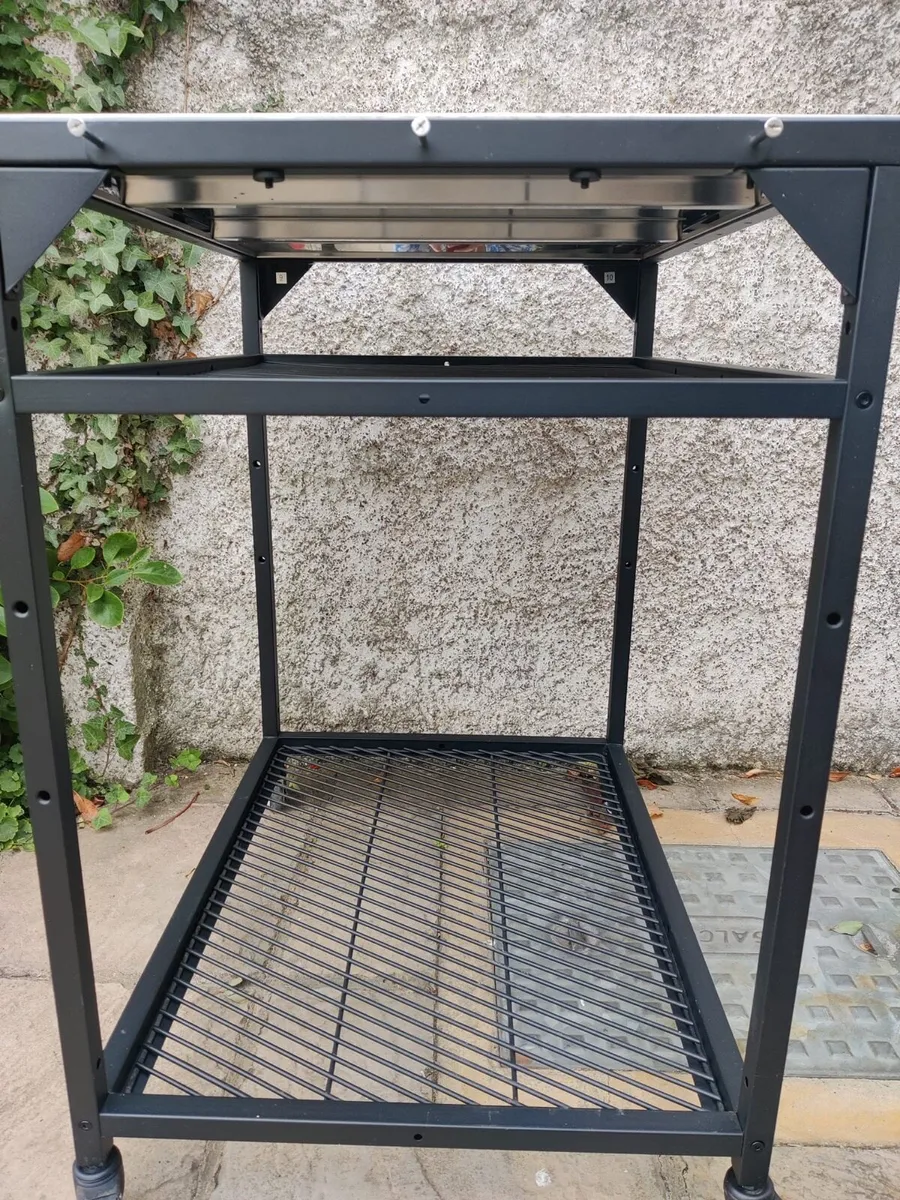 Ooni table - Image 3