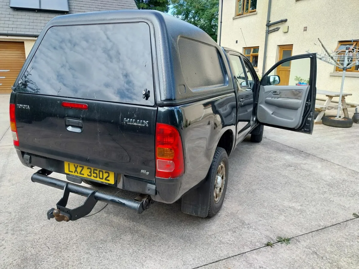 Toyota Hilux 2009 - Image 3