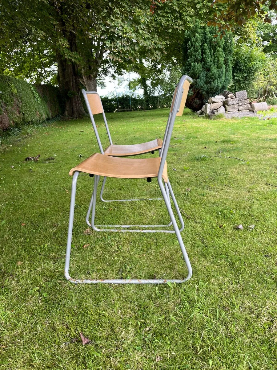 2 chairs - Image 3