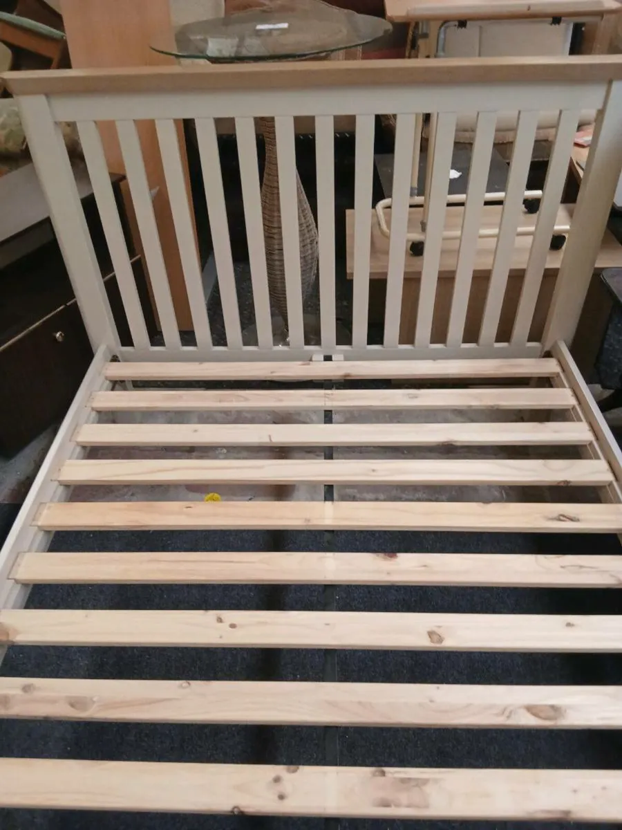 Double Bed.4ft 6 - Image 2