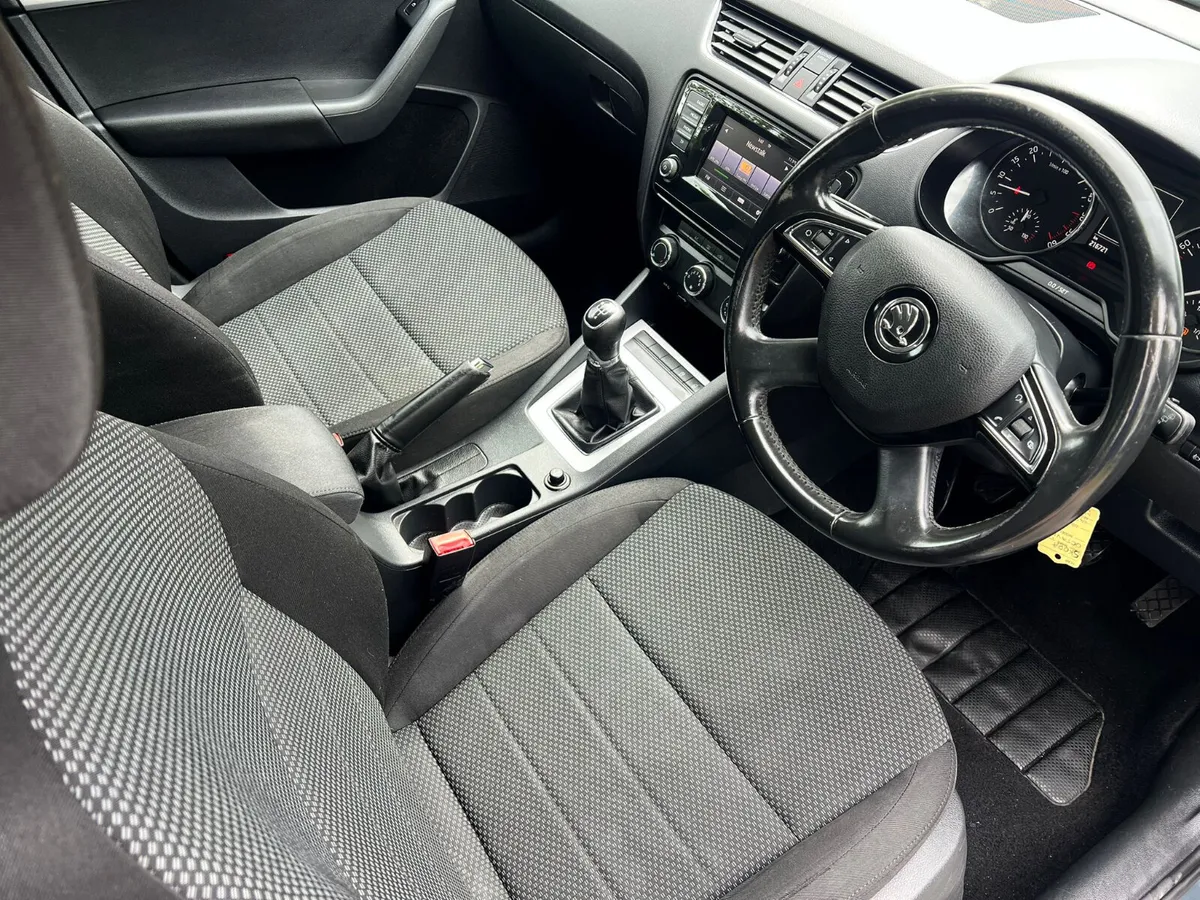 Skoda Octavia 2014 1.6TDI new nct 7/26 tax 1/25 - Image 3