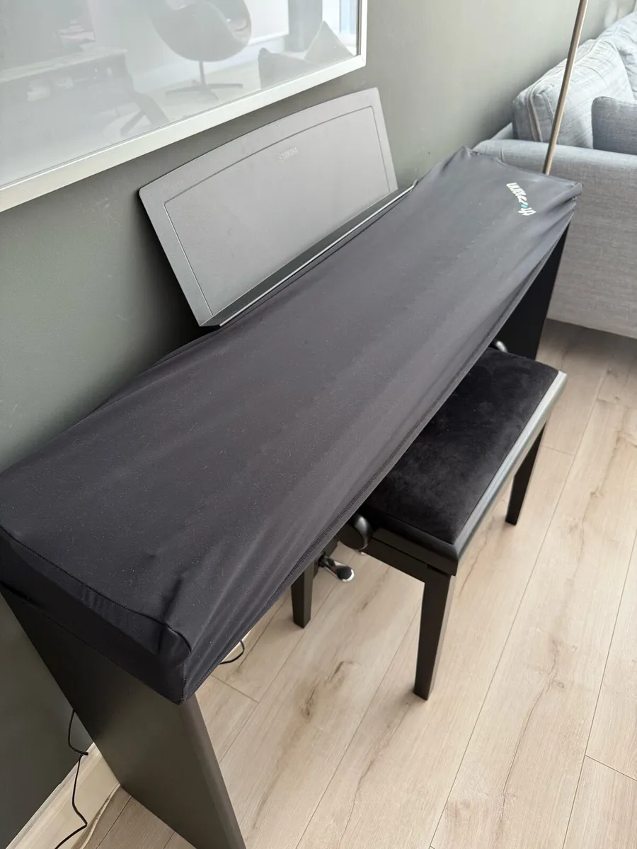 Yamaha P125 + stand + pedal unit + piano bench - Image 2