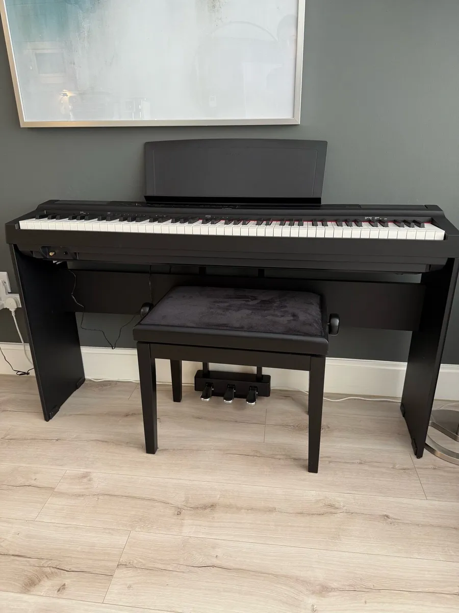 Yamaha P125 + stand + pedal unit + piano bench - Image 3