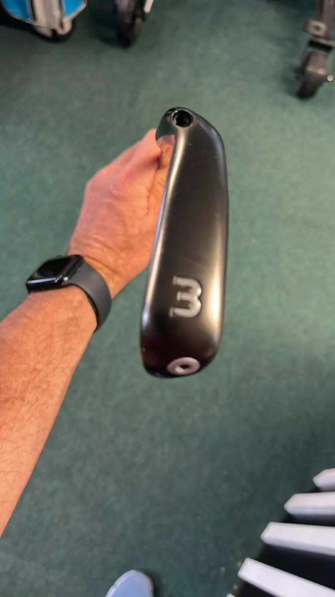 Ping iCrossover 3 UT  Tour 2.0 Stiff €339 Now €219 - Image 2