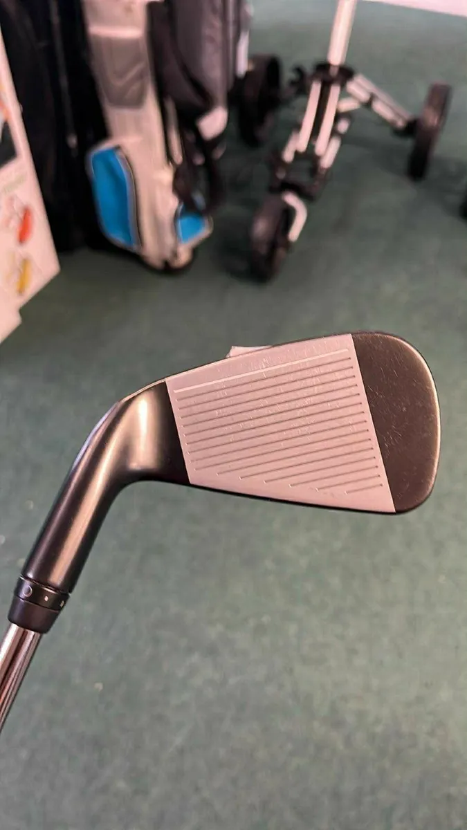 Ping iCrossover 3 UT  Tour 2.0 Stiff €339 Now €219 - Image 3