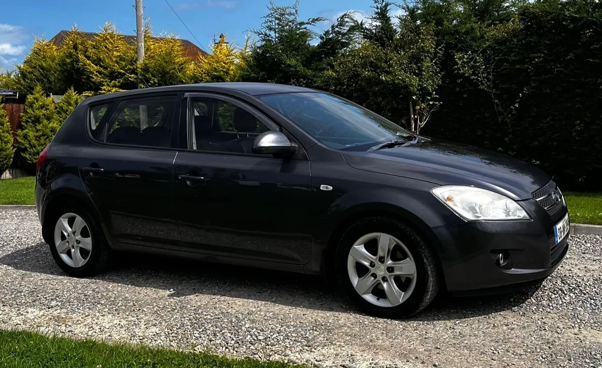 Kia Ceed - Image 1