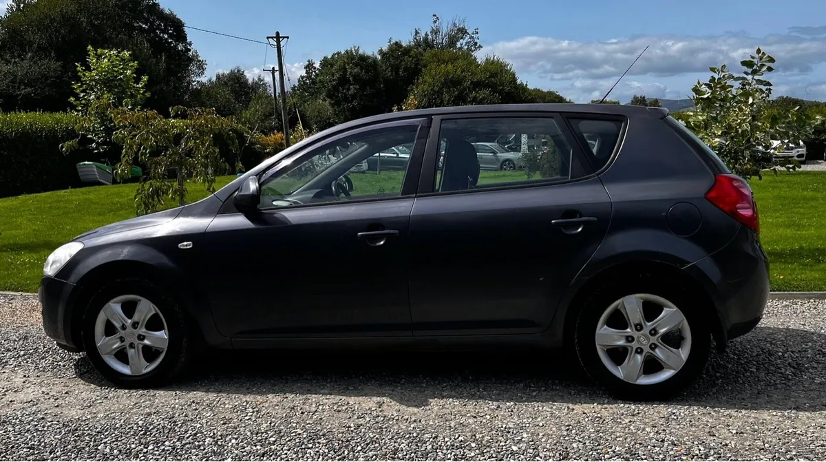 Kia Ceed - Image 3