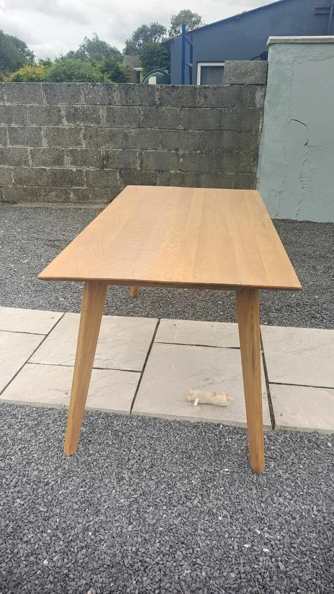 Dining room table. - Image 3
