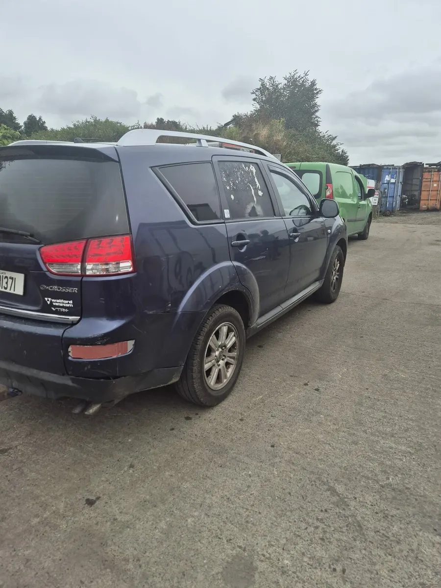 Citroën C Crosser - Breaking only - Image 2