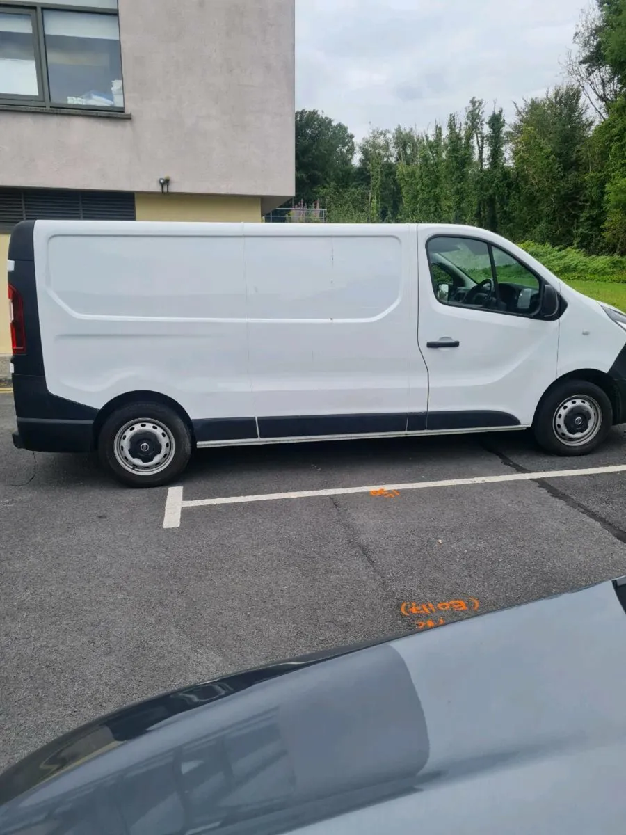 2020 Nissan nv 300 - Image 3