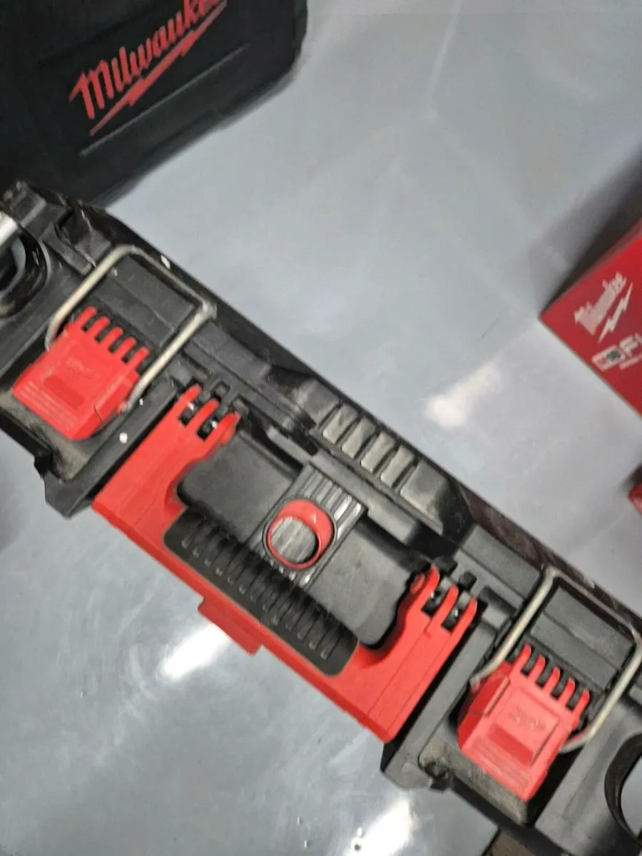 Milwaukee Packout Tool Box - Image 3