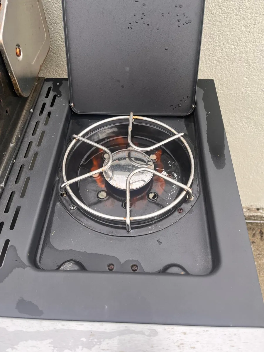 Grillmeister BBQ with Gas - Image 3