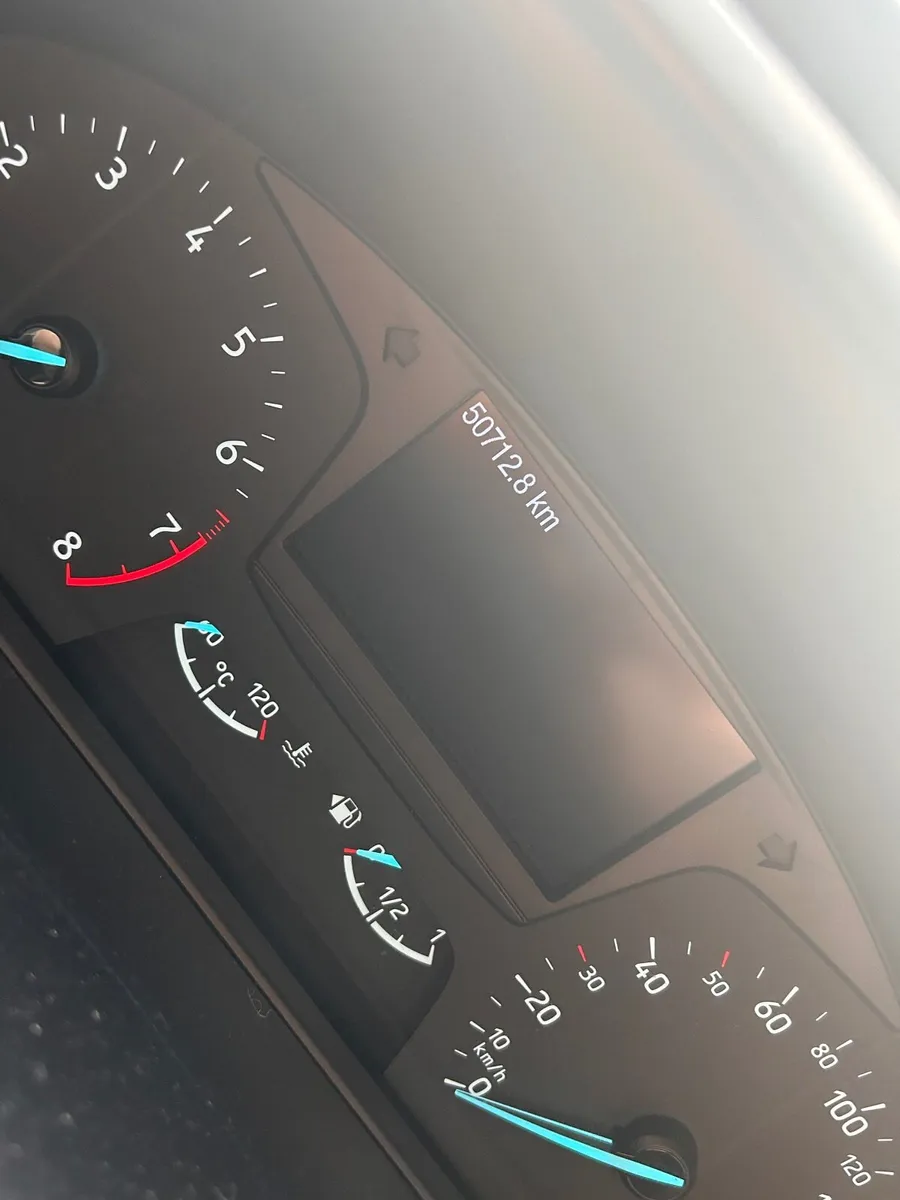Ford Fiesta 2017 - Image 2