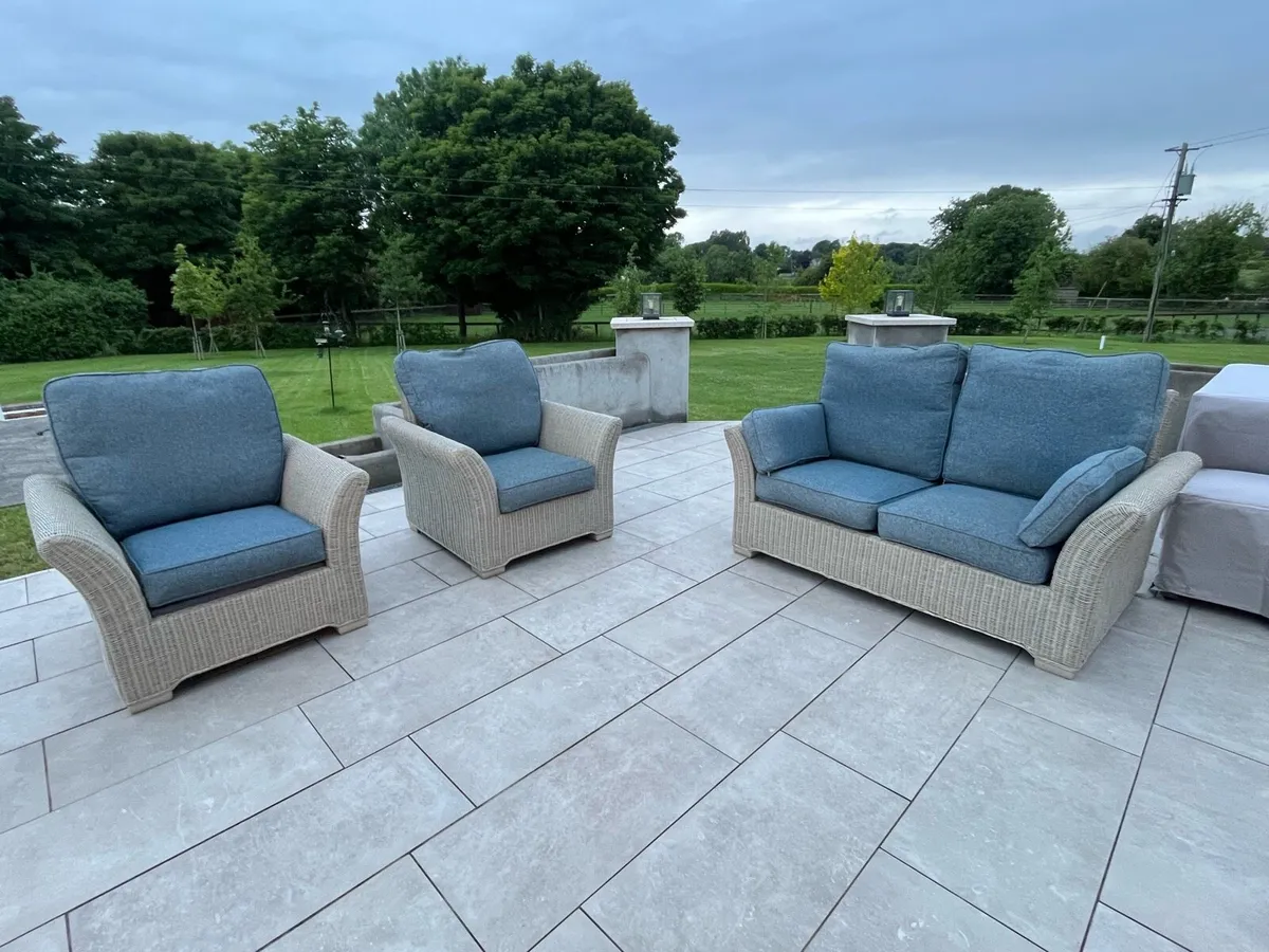 Sofa Set - Image 1