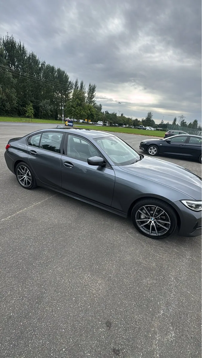 BMW 3 Series Hybrid Fresh NCT - Image 2