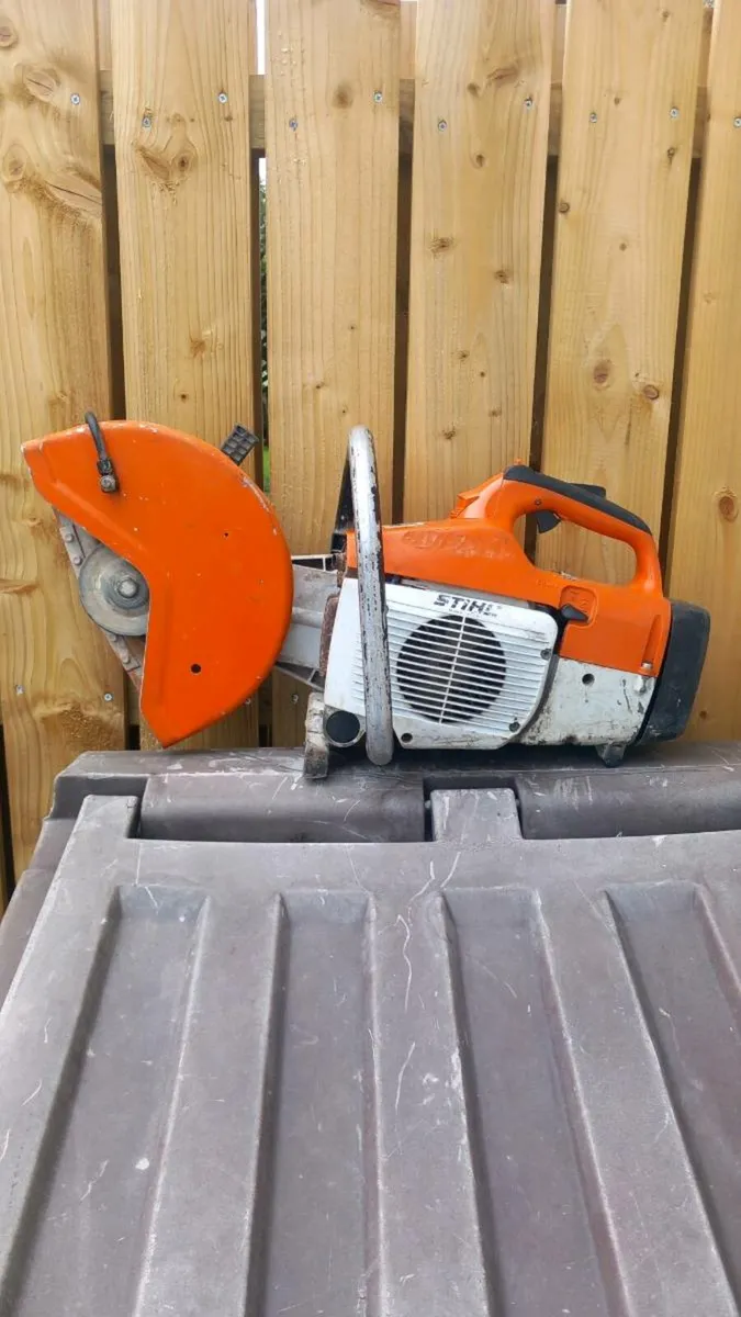 Stihl ts400 con saw - Image 1