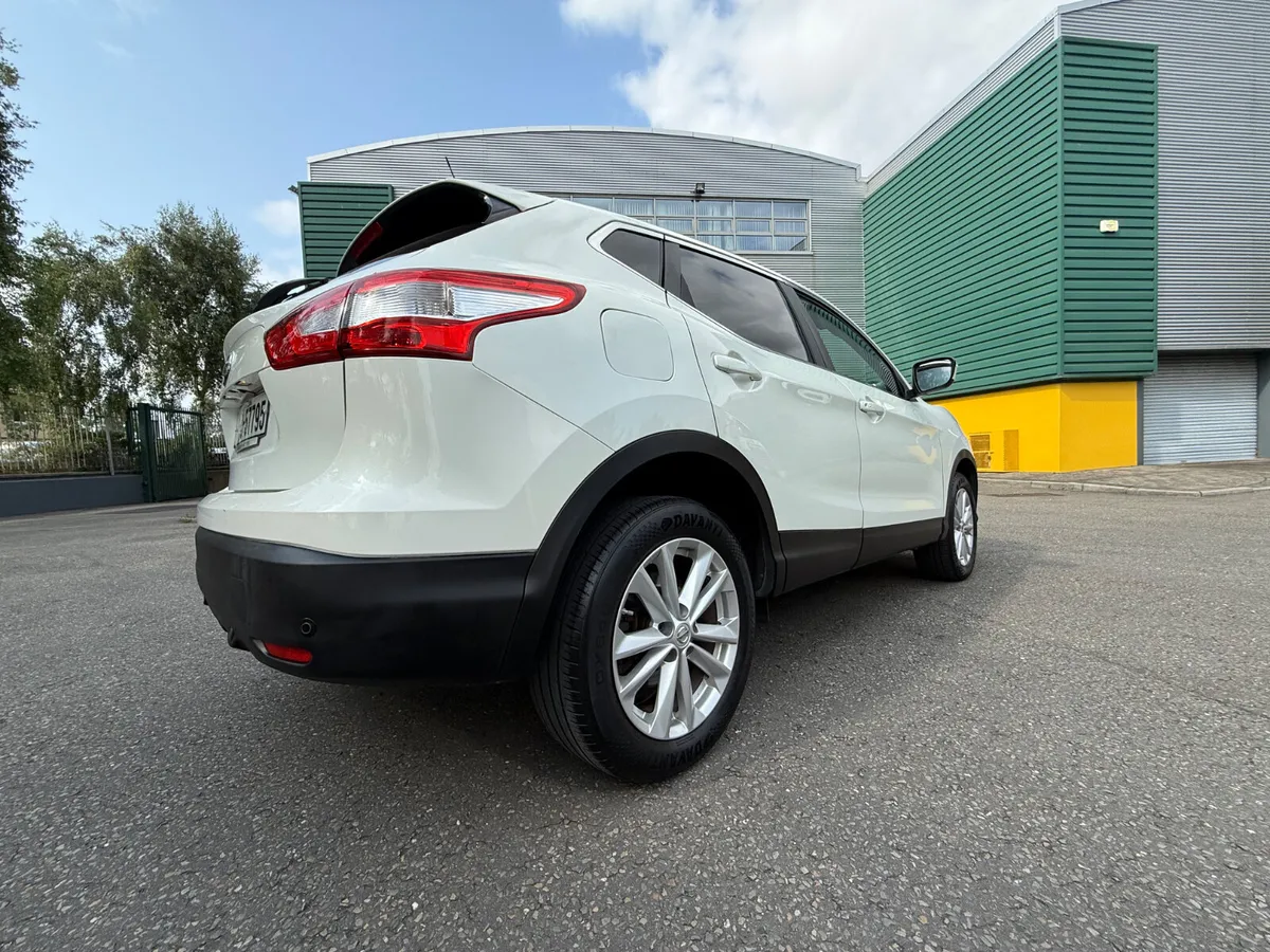 Nissan Qashqai 1.2 Accenta Premium - Image 4