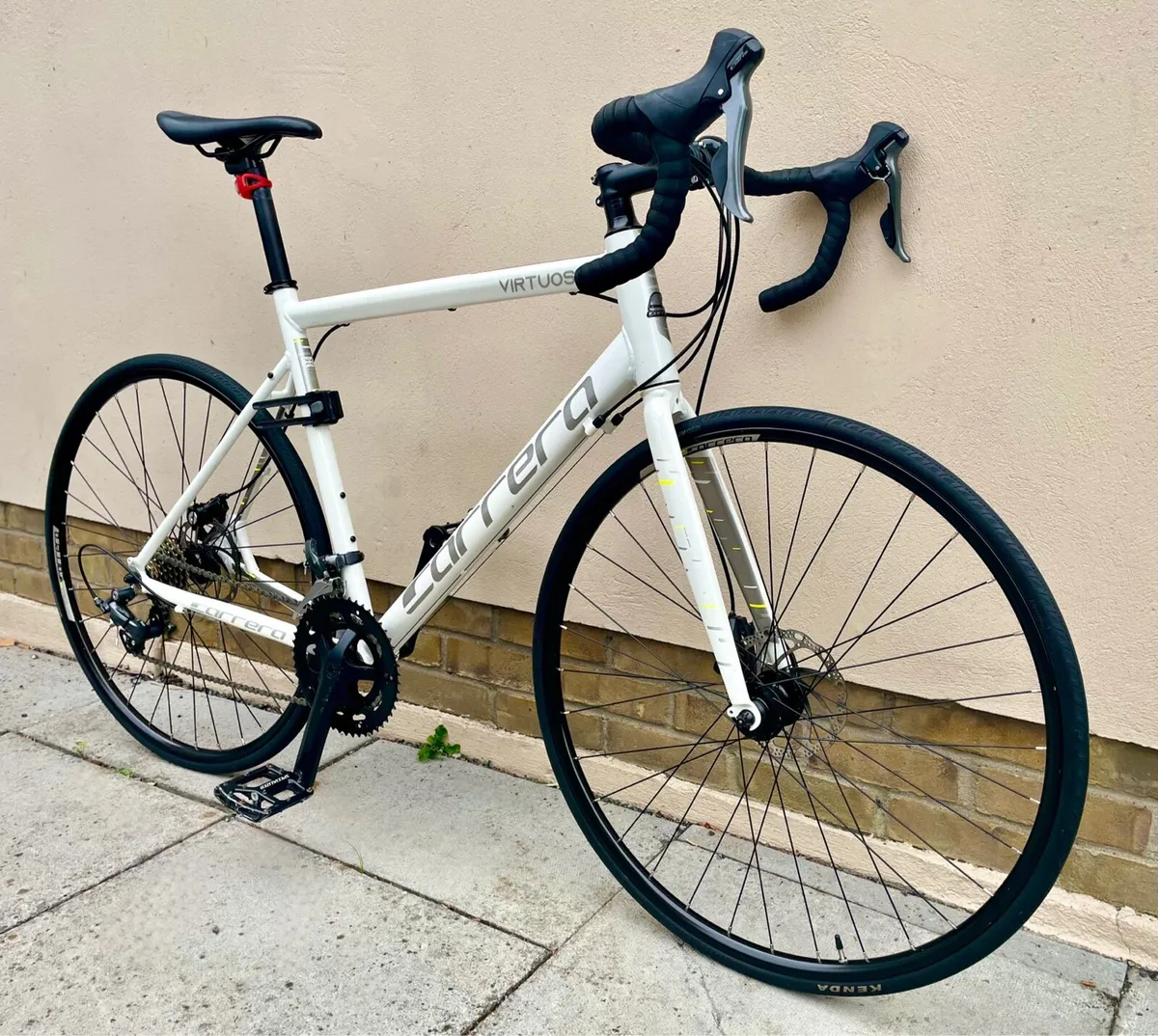 Carrera Virtuoso Road Bike - Perfect Condition! - Image 2